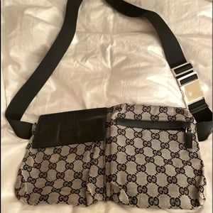 Lightly pre-loved Gucci belt bag